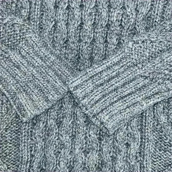 Madewell Cable Knit Long Sleeve Crew Neck Thick Sweater, XXS - Picture 5 of 9